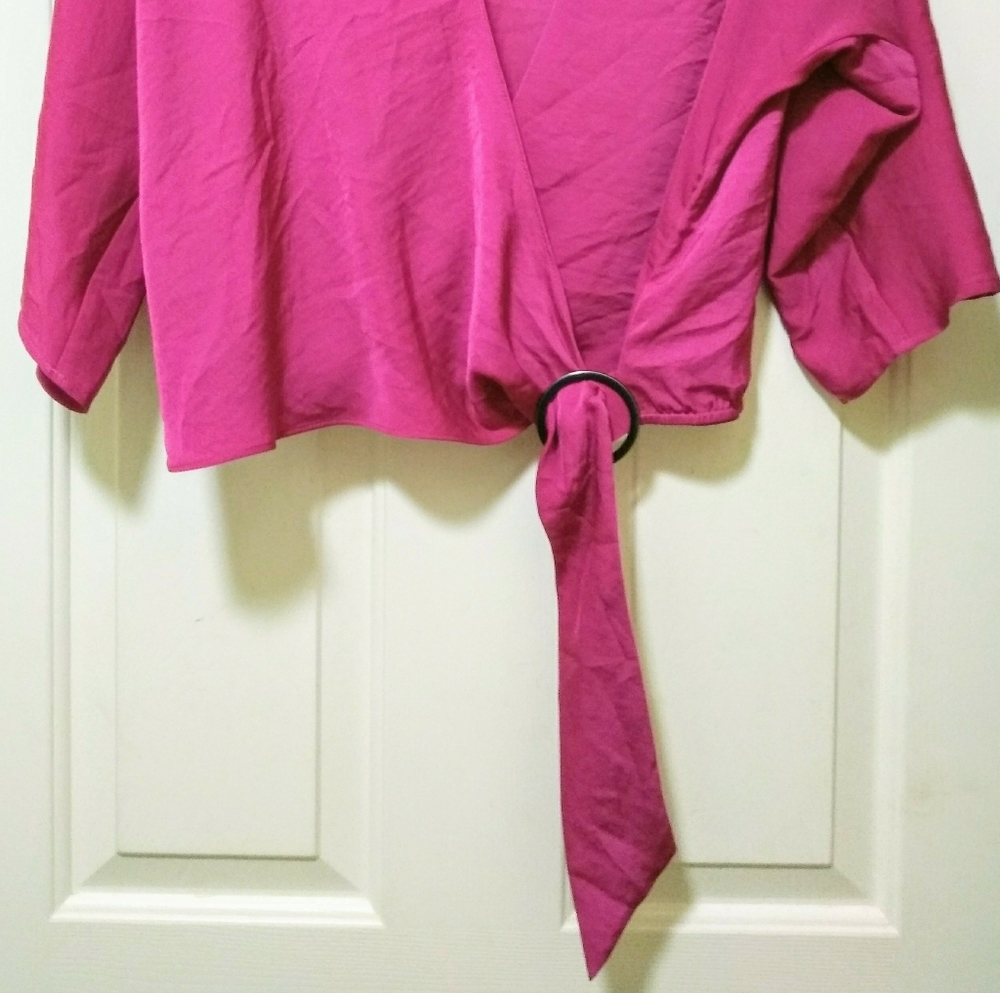 NWOT Vibrant Flowy Sleeve Top - Picture 7 of 16